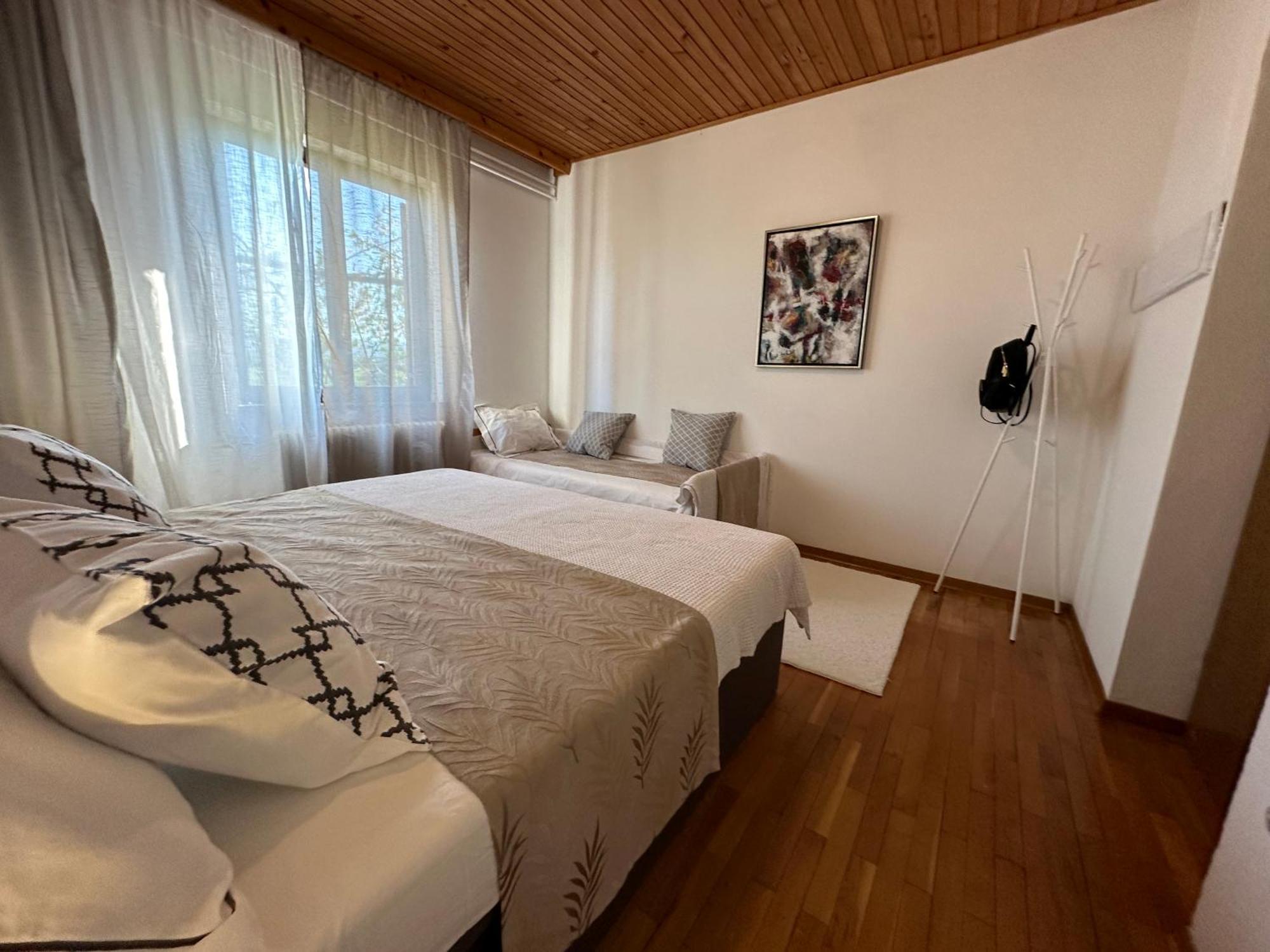 אילירסקה ביסטריצה Sunny Hill Apartment מראה חיצוני תמונה